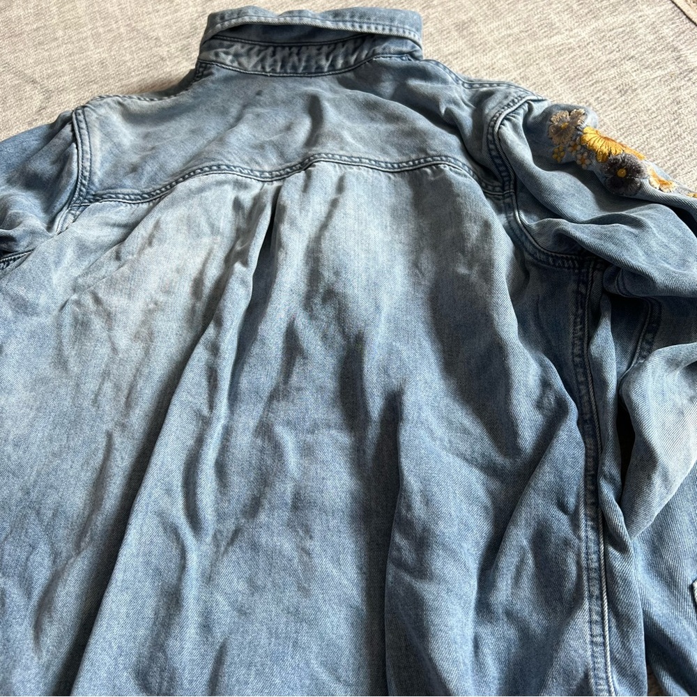 Stetson Women’s Lyocel Denim Shirt with Yellow Floral Embroidery Size Large - Picture 8 of 13
